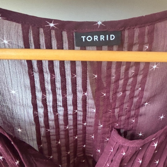 Torrid Pintuck Chiffon Blouse - Picture 4 of 9